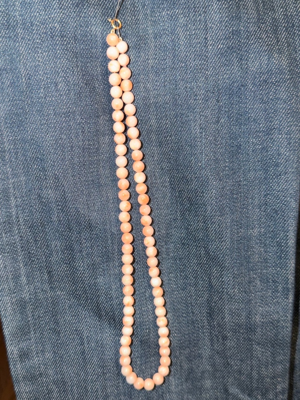 Gorgeous 16.5" Natural Blush Angel Skin Coral Bead Necklace w 1/20 14K GF Clasp - Picture 2 of 8